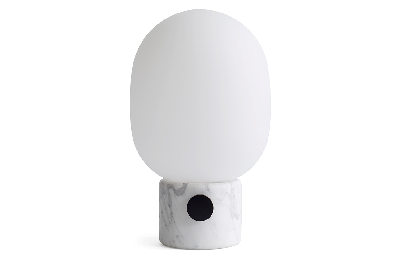 JWDA stalinis šviestuvas