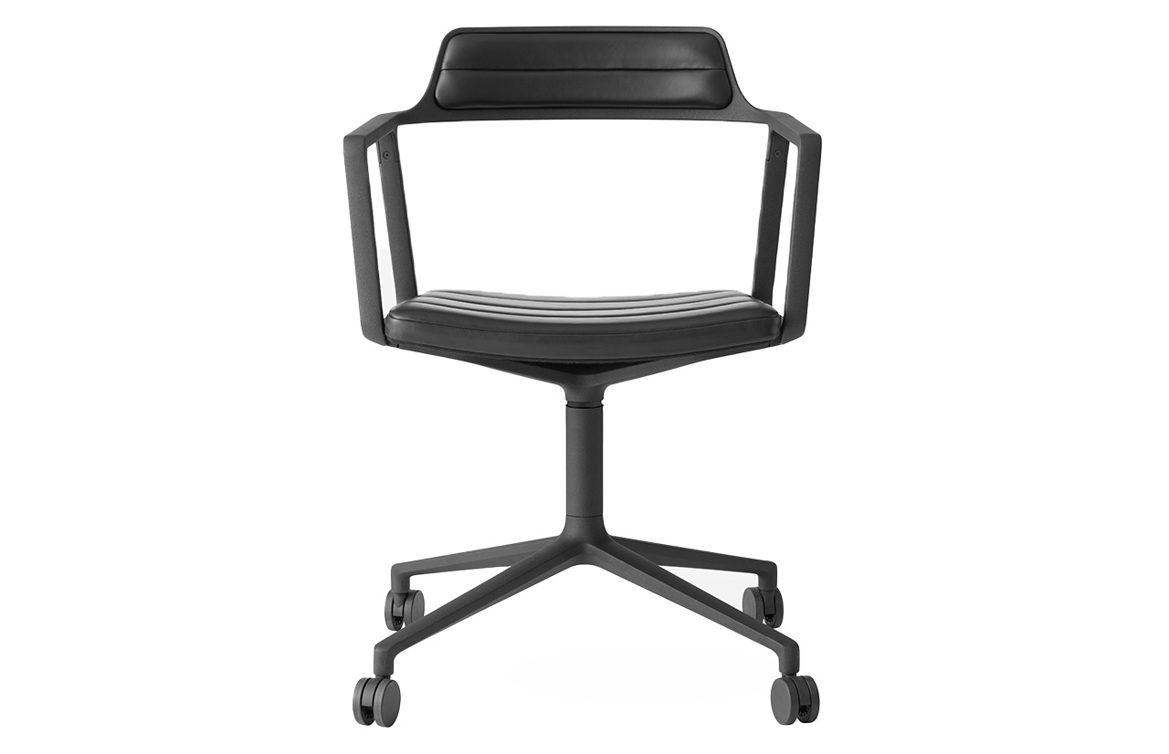 VIPP452 Chair on Castors