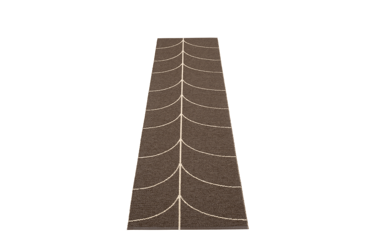 tamsiai ruda / dark brown