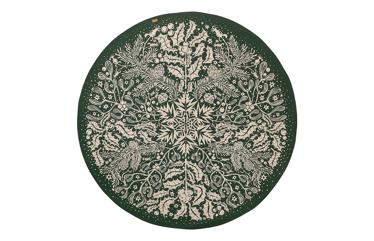 WINTER FOREST patiesalas po eglute