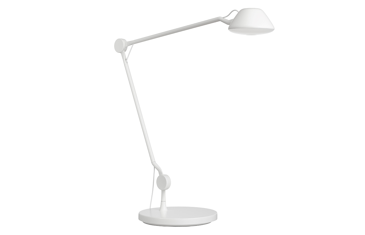 AQ01 Table Lamp