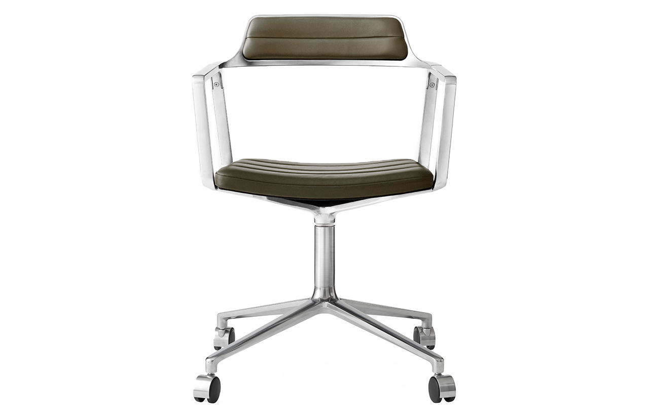 VIPP452 Chair on Castors